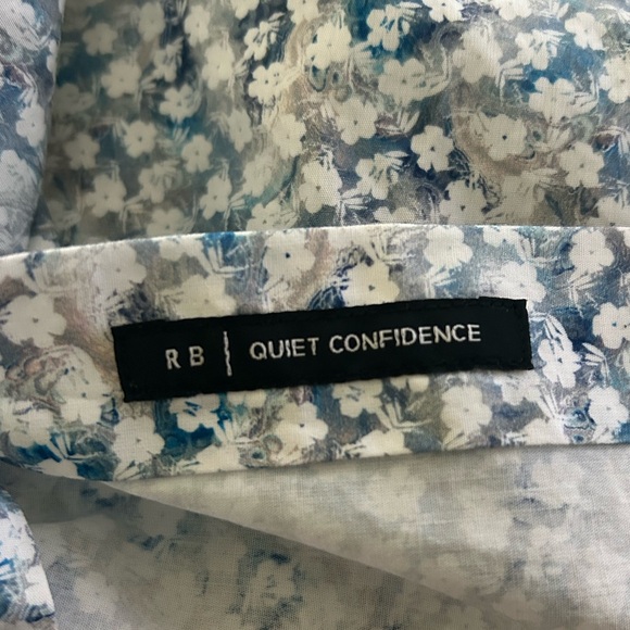 Robert Barakett Floral Short Sleeve Quiet Confidence Button Up Shirt - Picture 5 of 5